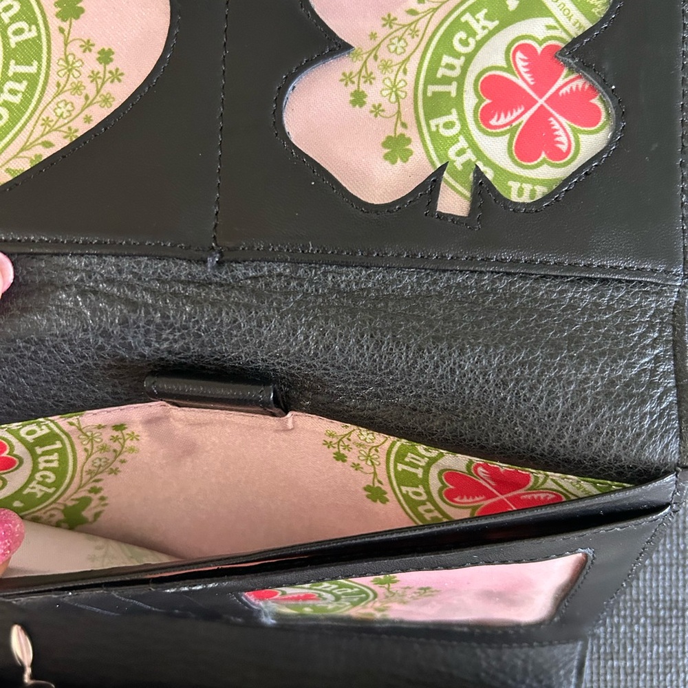 Bling Wallet - Elegant Black Clutch with Silver Accents - Picture 6 of 12